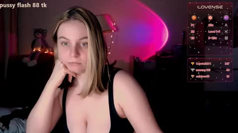 Tory lavender - MV online show from January 27, 5:04 pm