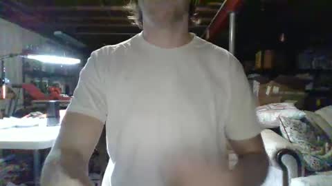_xxxuncutgrower online show from April 7, 5:52 am