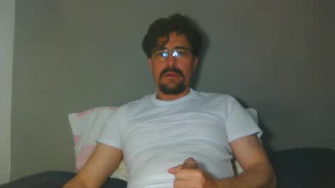 _yjesneth2011 online show from November 3, 2:13 am