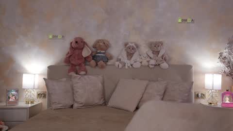 Snapshot of _your_angel chatting on January 27, 11:33 pm YOUR ANGEL online show from January 27, 11:33 pm