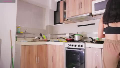 Macca and Ana online show from December 26, 3:16 am