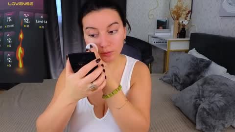 Jasmine online show from December 25, 8:07 am