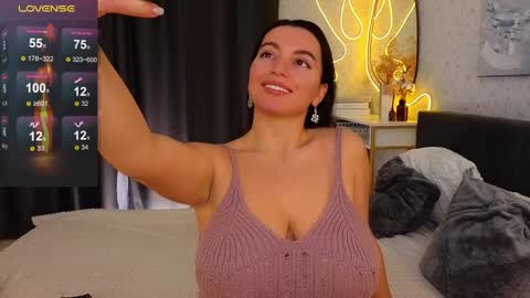 Jasmine online show from January 12, 8:14 am