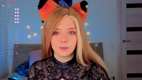 LITTLE FOX online show from January 16, 4:11 pm