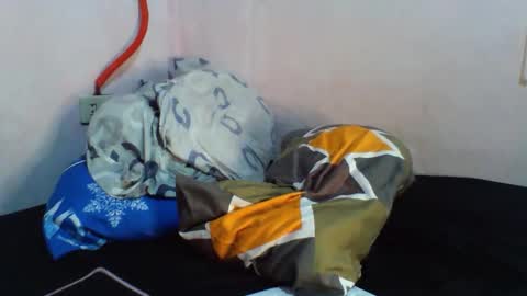 Snapshot of _yourmyonlyb_22 chatting on December 27, 6:31 pm cherry online show from December 27, 6:31 pm