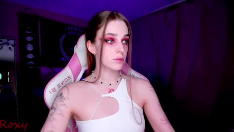 Roxy online show from February 16, 9:59 pm