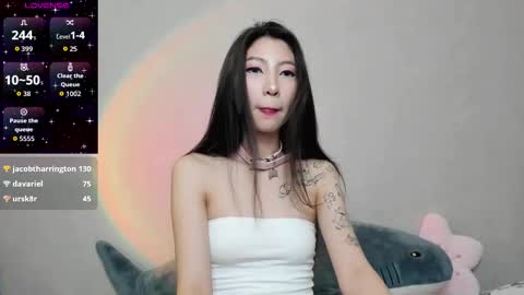 Snapshot of _yuriko chatting on December 13, 7:53 pm Mia online show from December 13, 7:53 pm