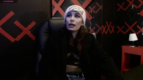 Yuyi online show from January 30, 11:01 am