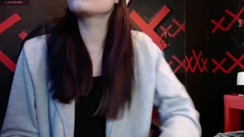 Yuyi online show from March 9, 11:14 am