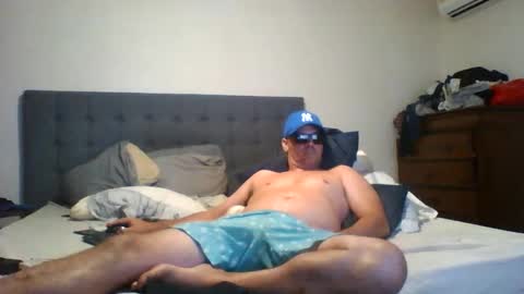 Snapshot of _zeus____ chatting on December 2, 6:41 am Zeus online show from December 2, 6:41 am