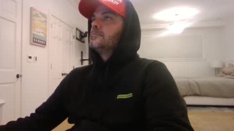 Snapshot of _zeus____ chatting on January 12, 1:11 am Zeus online show from January 12, 1:11 am