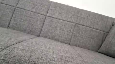 Snapshot of a7469 chatting on September 9, 9:31 am XXL online show from September 9, 9:31 am