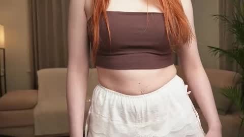 Snapshot of a_foxy chatting on December 17, 1:50 pm Alice online show from December 17, 1:50 pm