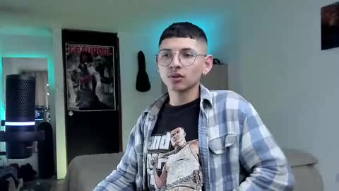 alejo online show from December 15, 1:57 am