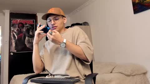 alejo online show from December 25, 12:48 am