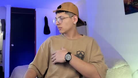 alejo online show from February 4, 1:56 am