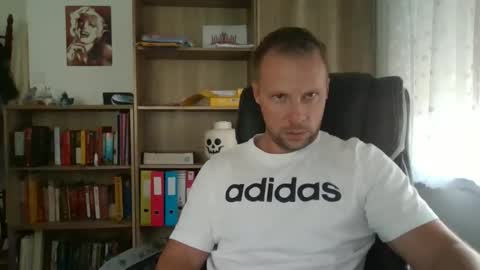 Long distance cumshot online show from November 13, 9:30 am