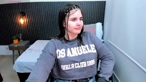 Abby Lee  online show from March 9, 4:00 pm