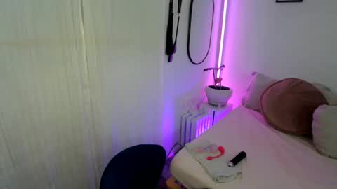 Snapshot of aaliyahlayla chatting on January 25, 4:56 am Aaliyahlayla online show from January 25, 4:56 am