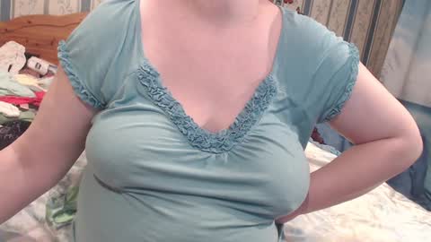 NINA online show from December 28, 7:22 pm