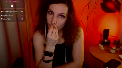 Snapshot of aamazingjoi chatting on February 9, 3:56 pm Katie online show from February 9, 3:56 pm