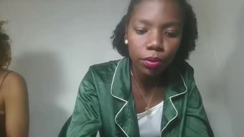 Snapshot of aangevelo chatting on November 1, 7:05 pm aangevelo online show from November 1, 7:05 pm