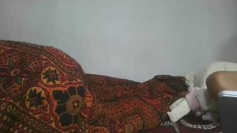 Snapshot of aangevelo chatting on November 11, 10:48 am aangevelo online show from November 11, 10:48 am