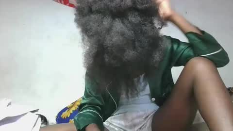 Snapshot of aangevelo chatting on November 28, 2:03 am aangevelo online show from November 28, 2:03 am