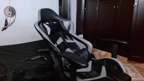 Snapshot of aarman_bannana chatting on January 25, 2:15 am aarman online show from January 25, 2:15 am