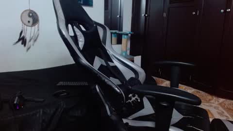 Snapshot of aarman_bannana chatting on January 26, 10:13 pm aarman online show from January 26, 10:13 pm