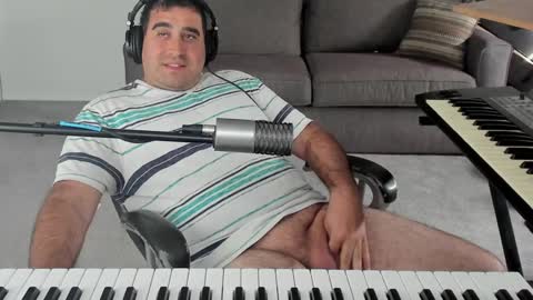 Snapshot of aaroleplayer chatting on January 25, 4:57 pm Aaron online show from January 25, 4:57 pm