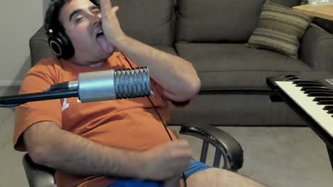 Snapshot of aaroleplayer chatting on January 31, 11:45 pm Aaron online show from January 31, 11:45 pm