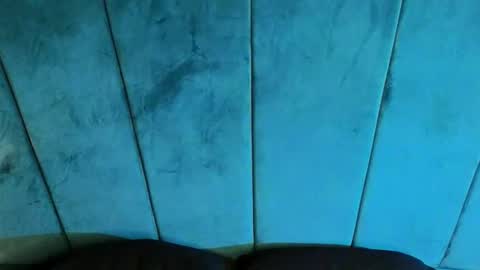 Aaron Ezequiel online show from October 24, 10:50 pm