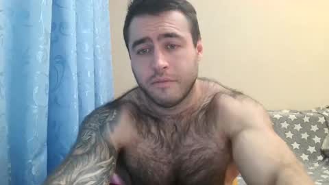 Snapshot of aaron_royal chatting on December 7, 6:59 pm Davin tayl online show from December 7, 6:59 pm