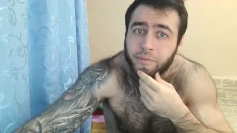 Snapshot of aaron_royal chatting on January 3, 5:42 pm Davin tayl online show from January 3, 5:42 pm