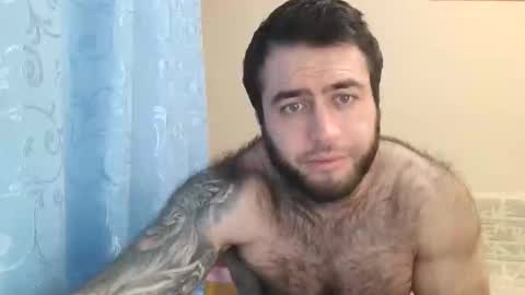 Snapshot of aaron_royal chatting on January 6, 5:59 pm Davin tayl online show from January 6, 5:59 pm