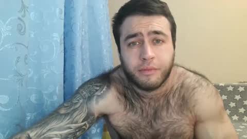 Snapshot of aaron_royal chatting on March 10, 5:50 pm Davin tayl online show from March 10, 5:50 pm