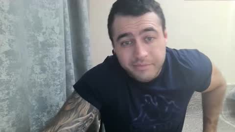 Snapshot of aaron_royal chatting on September 16, 4:41 pm Davin tayl online show from September 16, 4:41 pm