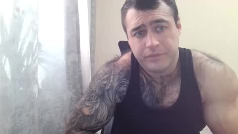 Snapshot of aaron_royal chatting on September 23, 5:21 am Davin tayl online show from September 23, 5:21 am