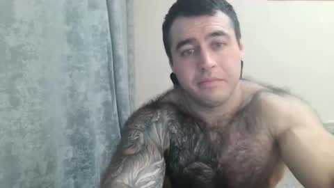 Snapshot of aaron_royal chatting on September 23, 5:27 pm Davin tayl online show from September 23, 5:27 pm