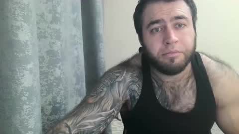 Snapshot of aaron_royal chatting on October 21, 5:24 pm Davin tayl online show from October 21, 5:24 pm