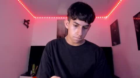 Aron online show from November 25, 7:25 pm