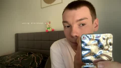 Aaron online show from April 22, 8:06 am