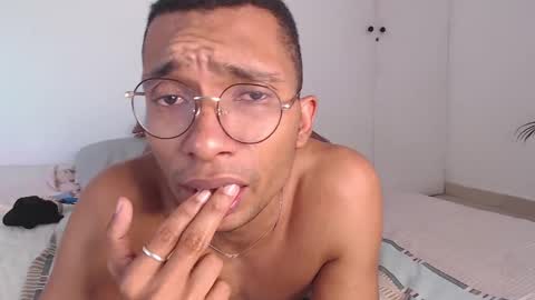 Snapshot of aaronblack1_ chatting on February 26, 4:56 pm Heyy my name is Aaron online show from February 26, 4:56 pm