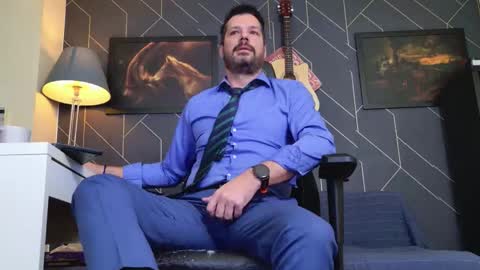 Snapshot of aaronbomer chatting on November 9, 3:05 am Aaron online show from November 9, 3:05 am