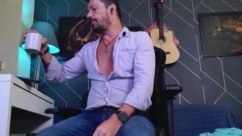 Aaron online show from February 17, 5:15 am