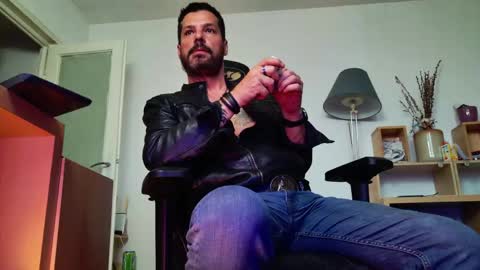Aaron online show from June 2, 5:26 pm
