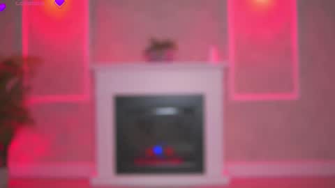 Snapshot of abbela_white chatting on November 12, 6:25 am Alexa online show from November 12, 6:25 am