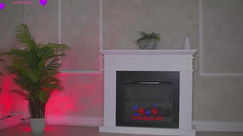 Snapshot of abbela_white chatting on November 14, 6:45 am Alexa online show from November 14, 6:45 am