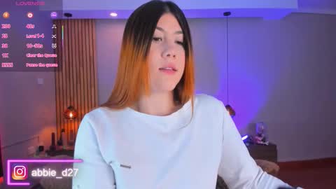 Snapshot of abbieedmond chatting on October 25, 4:20 am Abbie Edmond online show from October 25, 4:20 am